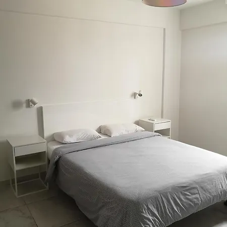 Lykavitos Appartement *