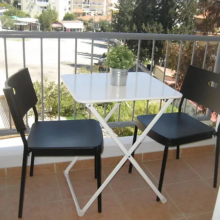 莱卡维托斯公寓 公寓